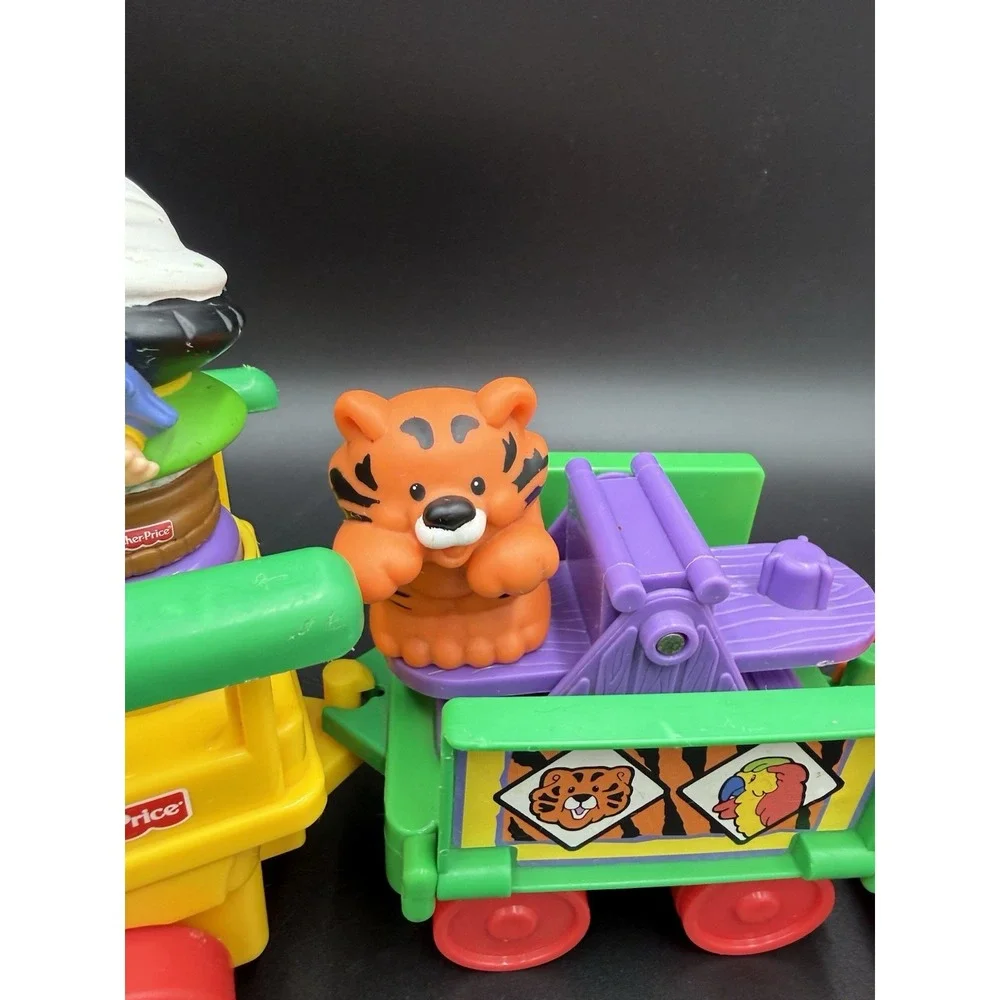 Little People Yellow Musical Zoo Train Zookeeper Tiger Parrot 2001 - NON WORKING